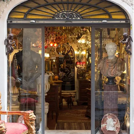 Via Giulia Iii By Onefinestay *